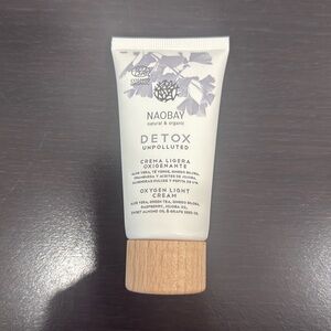 Naobay Detox Unpolluted Oxygen Light Cream
